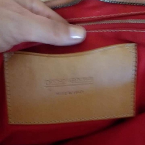 Purse - Picture 2 of 3